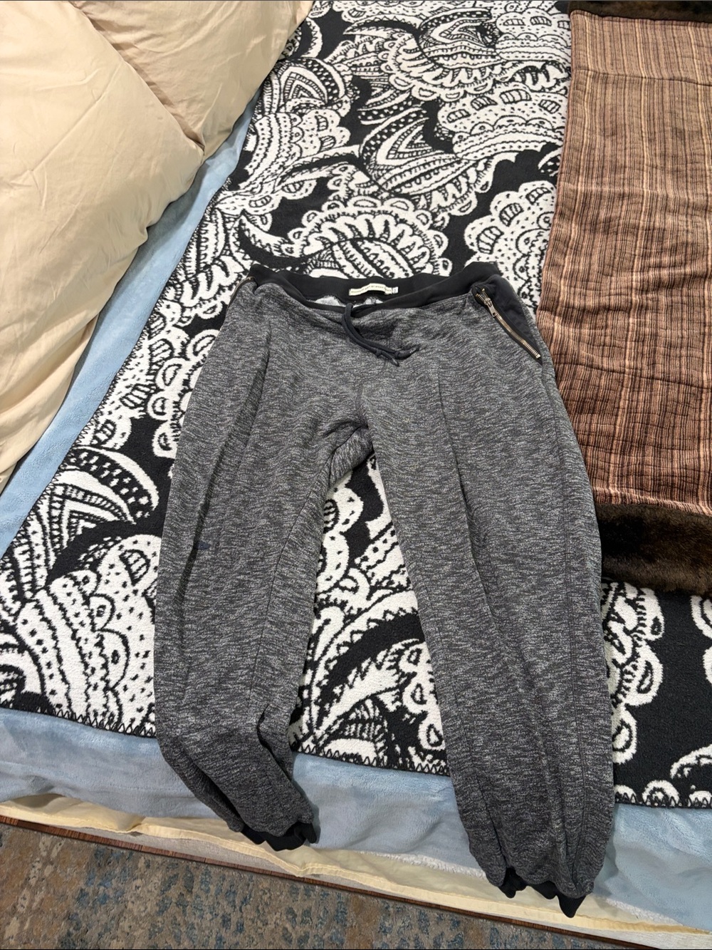 SHADES OF GREY BY MICAH COHEN Men's Gray Heather Jogger Sweatpants